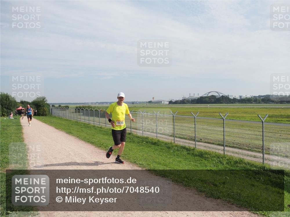 08.09.2024 - Airport Race Miley Keyser http://msf.ph/oto/7048540 08.09.2024 12:06:08 Laufen 1173 meine-sportfotos.de