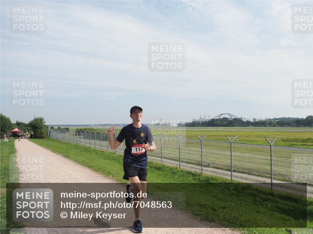08.09.2024 - Airport Race Miley Keyser http://msf.ph/oto/7048563 08.09.2024 12:06:20 Laufen 117 meine-sportfotos.de