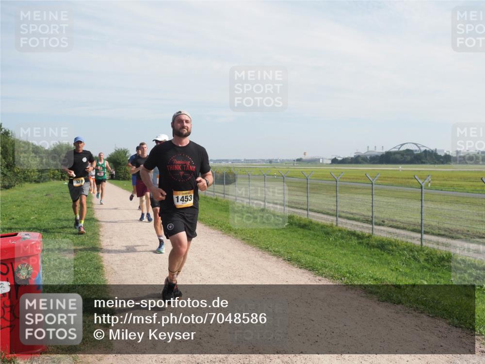 08.09.2024 - Airport Race Miley Keyser http://msf.ph/oto/7048586 08.09.2024 12:06:46 Laufen 328, 1453 meine-sportfotos.de