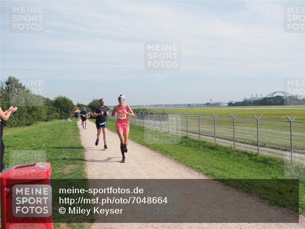 08.09.2024 - Airport Race Miley Keyser http://msf.ph/oto/7048664 08.09.2024 12:07:54 Laufen 1025 meine-sportfotos.de