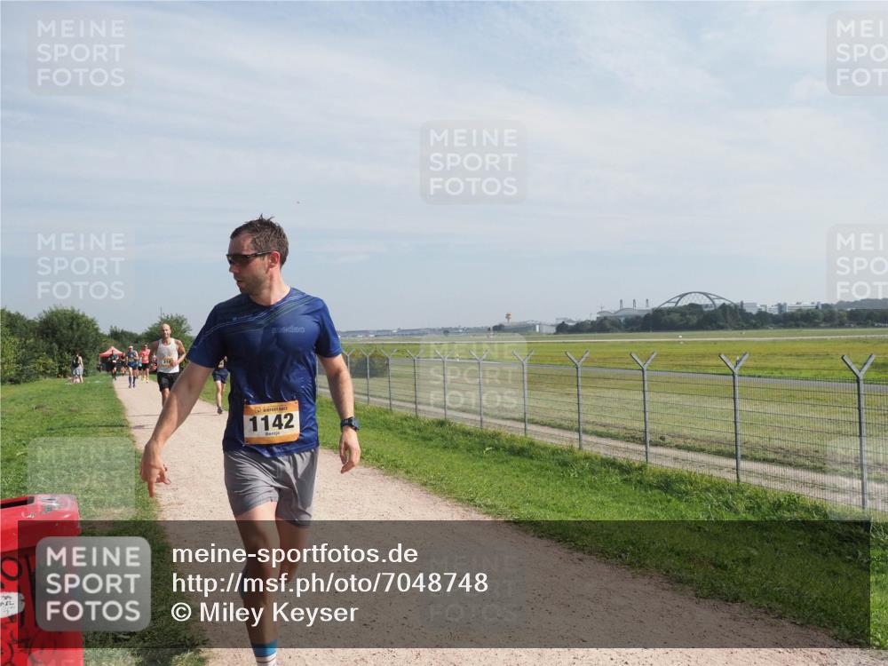 08.09.2024 - Airport Race Miley Keyser http://msf.ph/oto/7048748 08.09.2024 12:08:35 Laufen 1142 meine-sportfotos.de