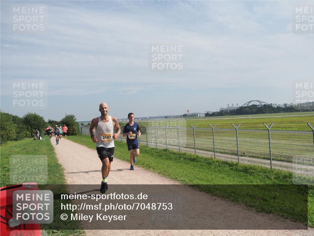 08.09.2024 - Airport Race Miley Keyser http://msf.ph/oto/7048753 08.09.2024 12:08:38 Laufen 3107, 3056 meine-sportfotos.de