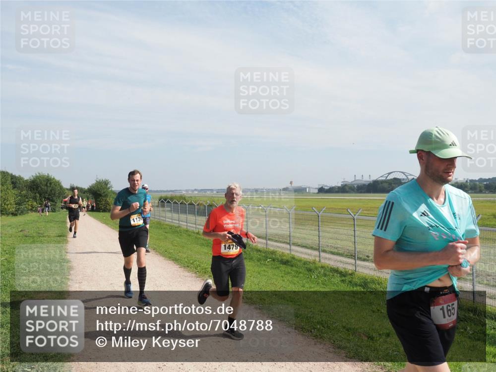 08.09.2024 - Airport Race Miley Keyser http://msf.ph/oto/7048788 08.09.2024 12:08:50 Laufen 1124, 1479, 165 meine-sportfotos.de