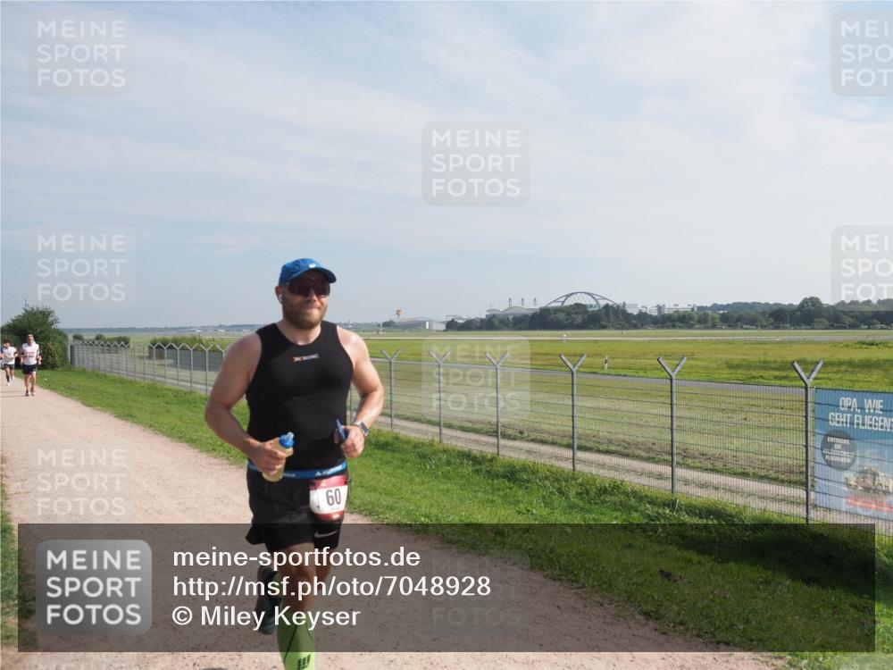 08.09.2024 - Airport Race Miley Keyser http://msf.ph/oto/7048928 08.09.2024 12:10:09 Laufen 60 meine-sportfotos.de