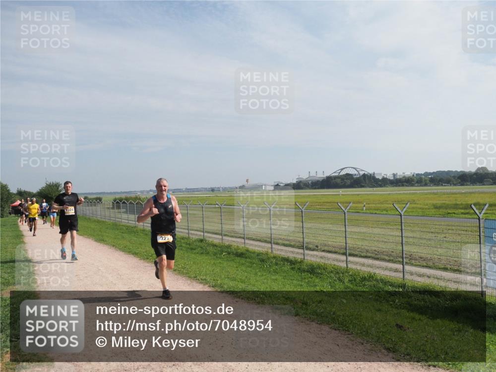 08.09.2024 - Airport Race Miley Keyser http://msf.ph/oto/7048954 08.09.2024 12:10:25 Laufen 324, 327 meine-sportfotos.de