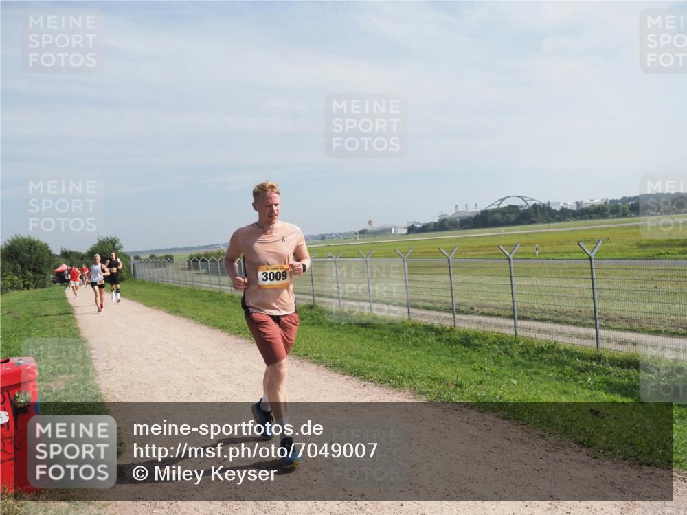 08.09.2024 - Airport Race Miley Keyser http://msf.ph/oto/7049007 08.09.2024 12:10:42 Laufen 3009 meine-sportfotos.de