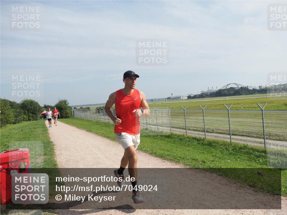 08.09.2024 - Airport Race Miley Keyser http://msf.ph/oto/7049024 08.09.2024 12:10:51 Laufen 6 meine-sportfotos.de