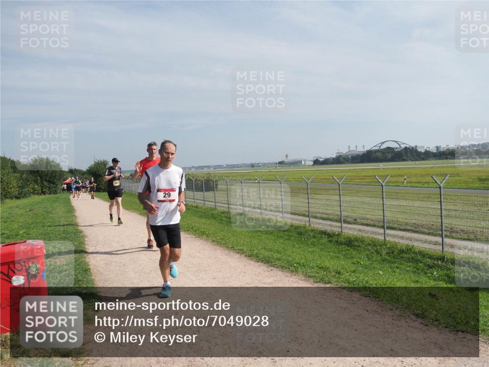 08.09.2024 - Airport Race Miley Keyser http://msf.ph/oto/7049028 08.09.2024 12:10:58 Laufen 29 meine-sportfotos.de