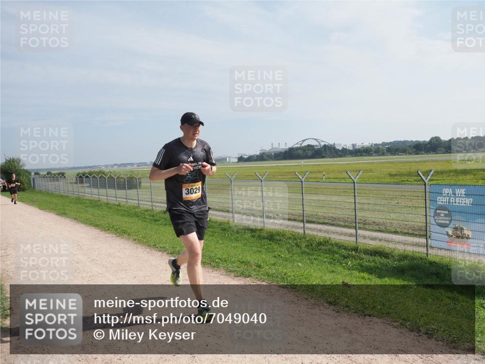 08.09.2024 - Airport Race Miley Keyser http://msf.ph/oto/7049040 08.09.2024 12:11:01 Laufen 3029 meine-sportfotos.de