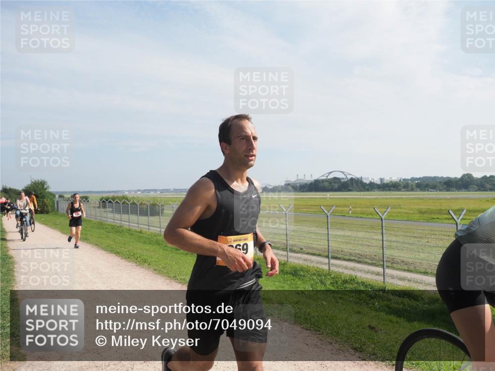 08.09.2024 - Airport Race Miley Keyser http://msf.ph/oto/7049094 08.09.2024 12:11:24 Laufen 9 meine-sportfotos.de