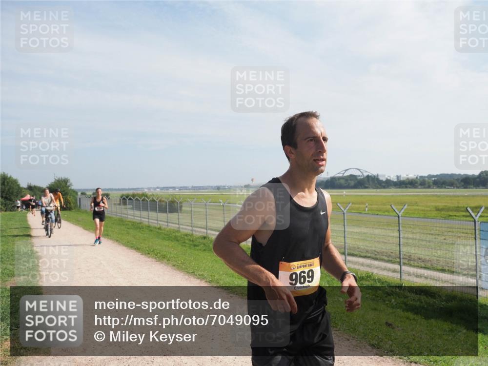 08.09.2024 - Airport Race Miley Keyser http://msf.ph/oto/7049095 08.09.2024 12:11:24 Laufen 969 meine-sportfotos.de