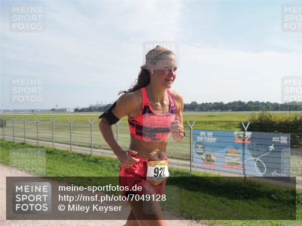 08.09.2024 - Airport Race Miley Keyser http://msf.ph/oto/7049128 08.09.2024 12:11:48 Laufen 921 meine-sportfotos.de