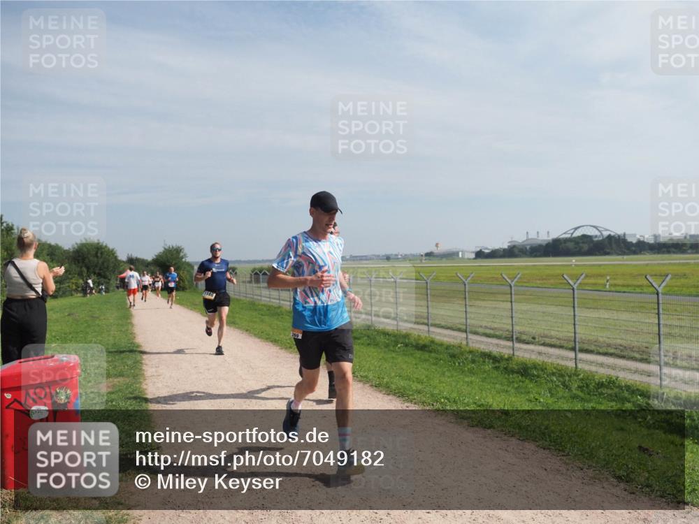 08.09.2024 - Airport Race Miley Keyser http://msf.ph/oto/7049182 08.09.2024 12:12:05 Laufen 1186 meine-sportfotos.de