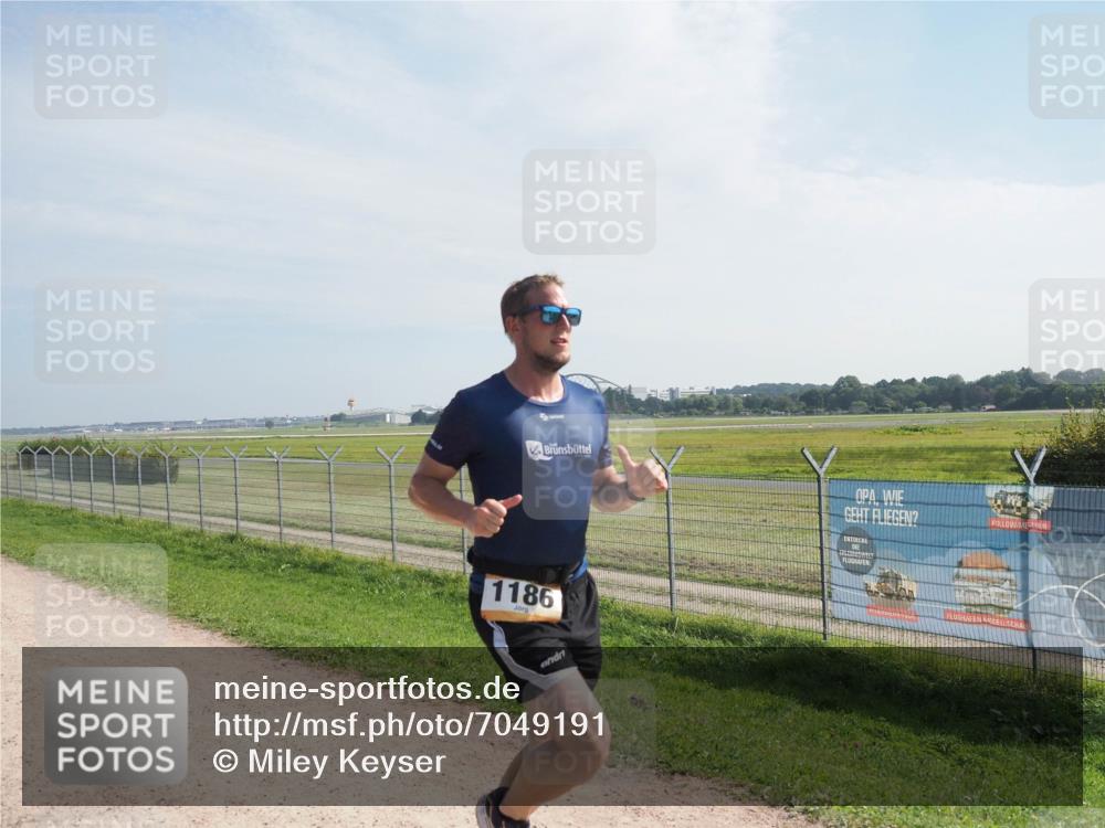 08.09.2024 - Airport Race Miley Keyser http://msf.ph/oto/7049191 08.09.2024 12:12:07 Laufen 1186 meine-sportfotos.de