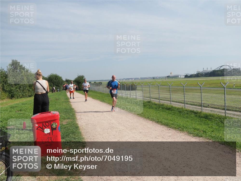 08.09.2024 - Airport Race Miley Keyser http://msf.ph/oto/7049195 08.09.2024 12:12:12 Laufen 214 meine-sportfotos.de