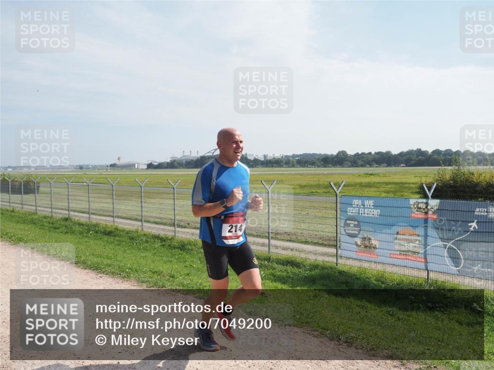 08.09.2024 - Airport Race Miley Keyser http://msf.ph/oto/7049200 08.09.2024 12:12:14 Laufen 214 meine-sportfotos.de
