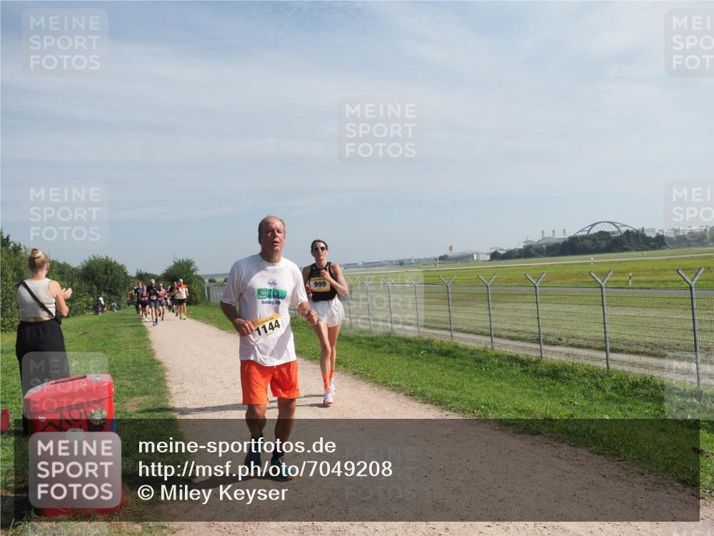 08.09.2024 - Airport Race Miley Keyser http://msf.ph/oto/7049208 08.09.2024 12:12:18 Laufen 200, 1144, 999 meine-sportfotos.de