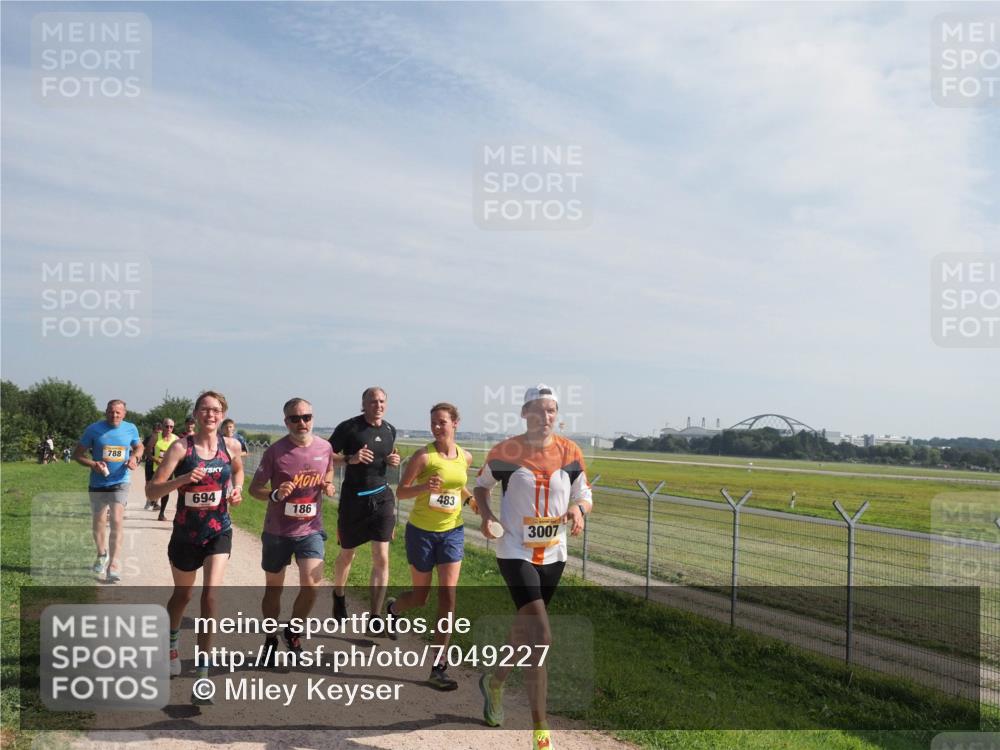 08.09.2024 - Airport Race Miley Keyser http://msf.ph/oto/7049227 08.09.2024 12:12:27 Laufen 788, 694, 186, 483, 3007 meine-sportfotos.de