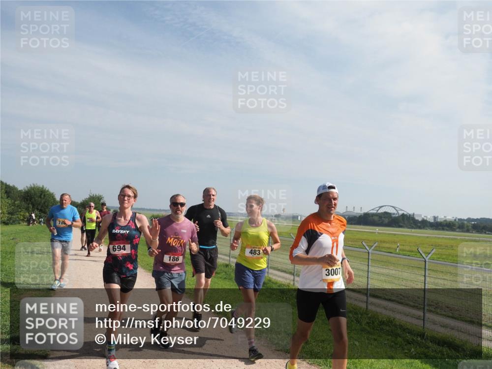 08.09.2024 - Airport Race Miley Keyser http://msf.ph/oto/7049229 08.09.2024 12:12:28 Laufen 786, 694, 186, 483, 3007 meine-sportfotos.de