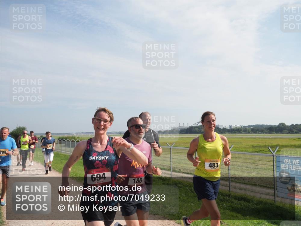 08.09.2024 - Airport Race Miley Keyser http://msf.ph/oto/7049233 08.09.2024 12:12:28 Laufen 788, 121, 694, 186, 483 meine-sportfotos.de