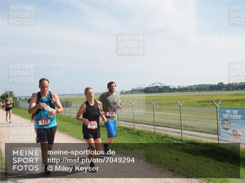 08.09.2024 - Airport Race Miley Keyser http://msf.ph/oto/7049294 08.09.2024 12:12:47 Laufen 173, 109, 110 meine-sportfotos.de