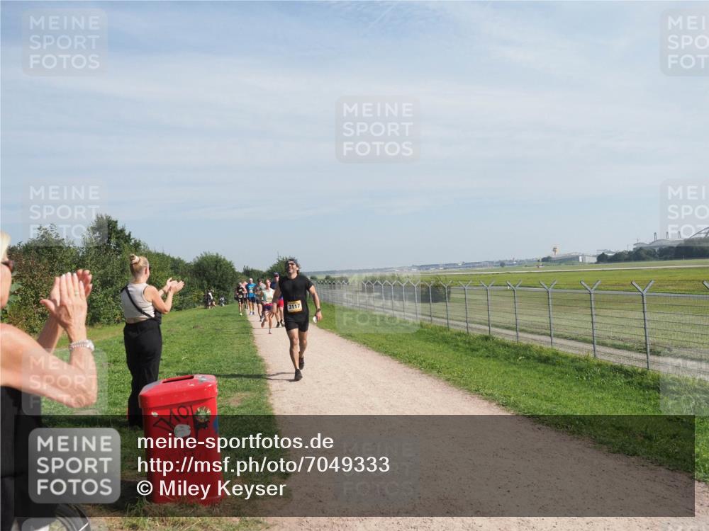 08.09.2024 - Airport Race Miley Keyser http://msf.ph/oto/7049333 08.09.2024 12:13:10 Laufen 3117 meine-sportfotos.de