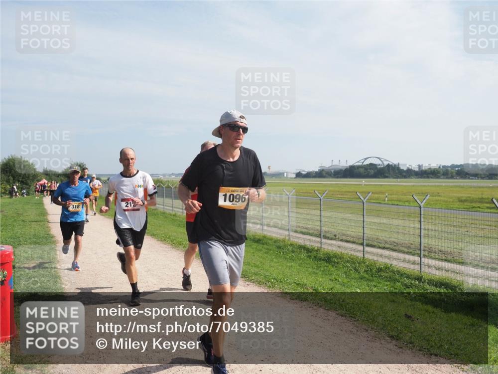 08.09.2024 - Airport Race Miley Keyser http://msf.ph/oto/7049385 08.09.2024 12:13:28 Laufen 318, 212, 1096 meine-sportfotos.de