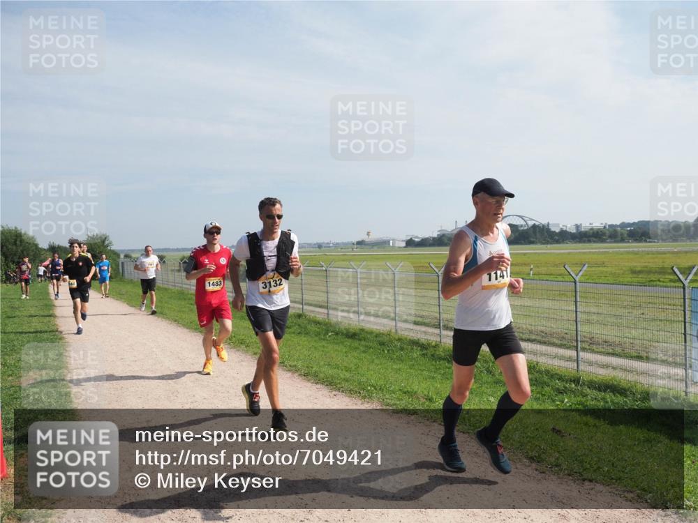 08.09.2024 - Airport Race Miley Keyser http://msf.ph/oto/7049421 08.09.2024 12:13:45 Laufen 1483, 3132, 1141 meine-sportfotos.de