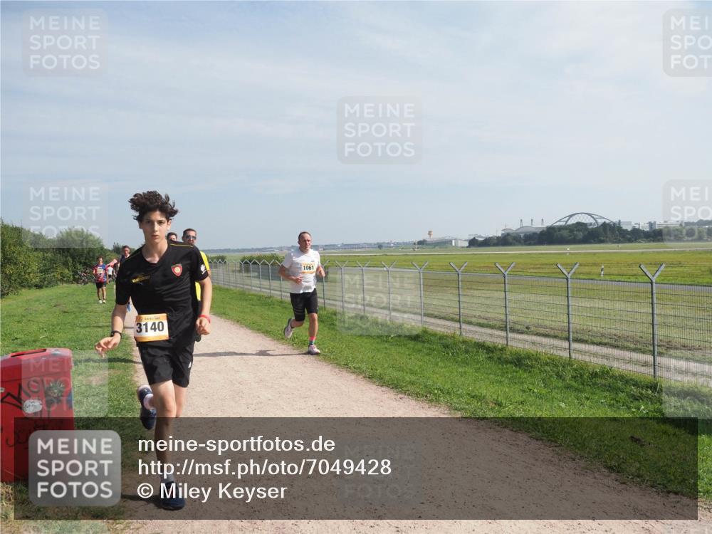 08.09.2024 - Airport Race Miley Keyser http://msf.ph/oto/7049428 08.09.2024 12:13:47 Laufen 2020, 1061, 3140 meine-sportfotos.de