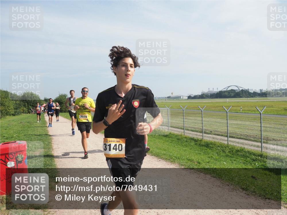 08.09.2024 - Airport Race Miley Keyser http://msf.ph/oto/7049431 08.09.2024 12:13:48 Laufen 2, 3079, 3140 meine-sportfotos.de