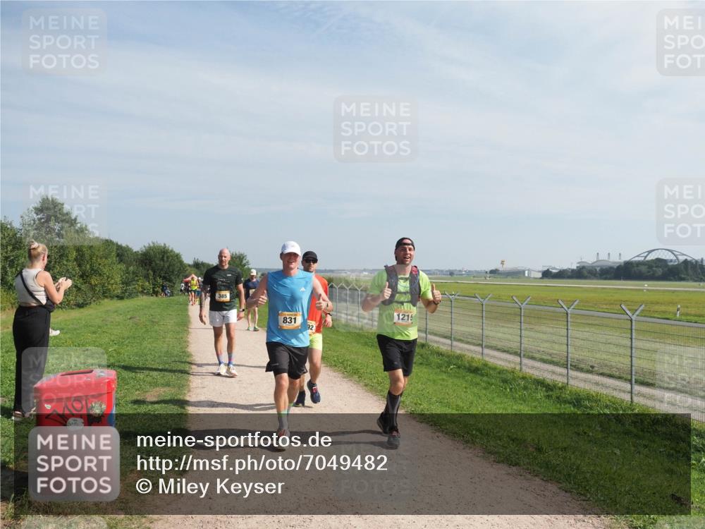 08.09.2024 - Airport Race Miley Keyser http://msf.ph/oto/7049482 08.09.2024 12:14:05 Laufen 385, 831, 92, 1215 meine-sportfotos.de