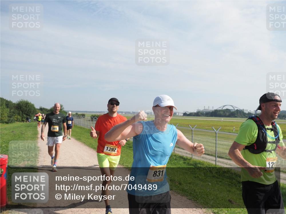 08.09.2024 - Airport Race Miley Keyser http://msf.ph/oto/7049489 08.09.2024 12:14:07 Laufen 14, 385, 1292, 831, 121 meine-sportfotos.de