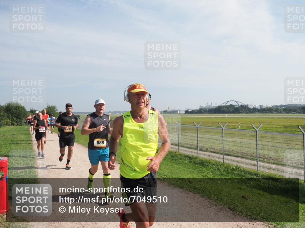 08.09.2024 - Airport Race Miley Keyser http://msf.ph/oto/7049510 08.09.2024 12:14:18 Laufen 697, 95, 886 meine-sportfotos.de