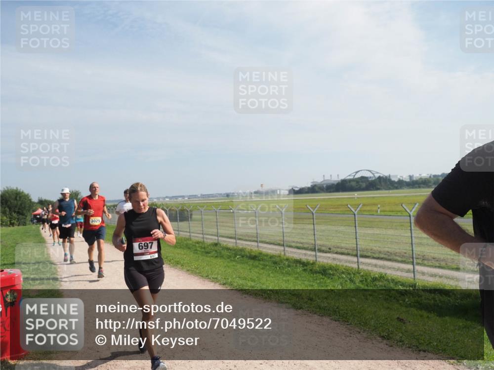 08.09.2024 - Airport Race Miley Keyser http://msf.ph/oto/7049522 08.09.2024 12:14:20 Laufen 3025, 697, 697 meine-sportfotos.de