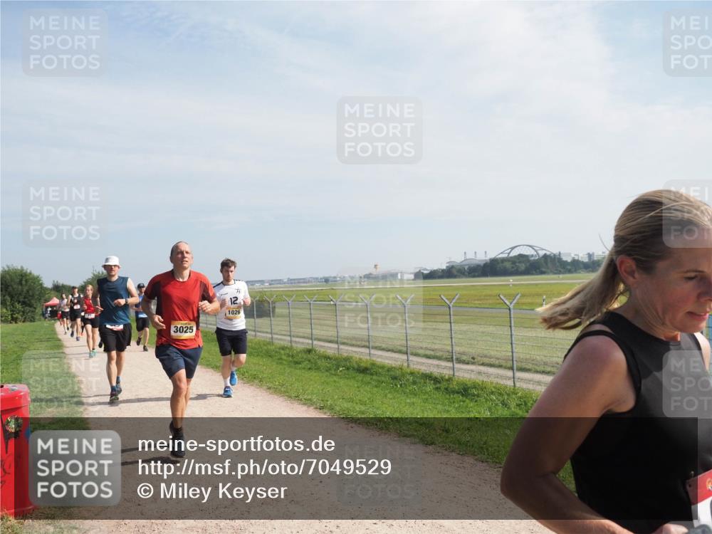 08.09.2024 - Airport Race Miley Keyser http://msf.ph/oto/7049529 08.09.2024 12:14:22 Laufen 3025, 12, 1026 meine-sportfotos.de