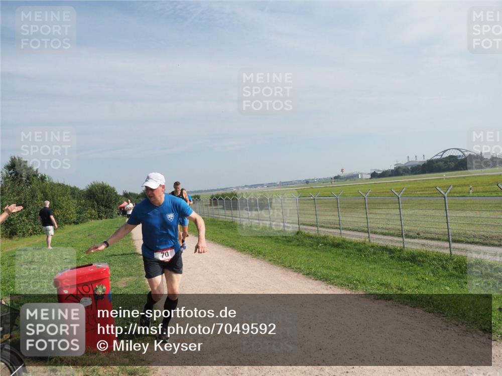 08.09.2024 - Airport Race Miley Keyser http://msf.ph/oto/7049592 08.09.2024 12:14:38 Laufen 70 meine-sportfotos.de