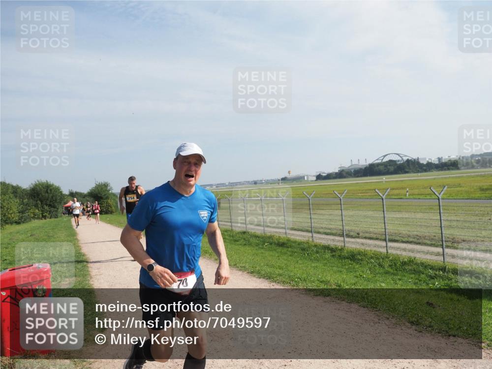 08.09.2024 - Airport Race Miley Keyser http://msf.ph/oto/7049597 08.09.2024 12:14:39 Laufen 254, 70 meine-sportfotos.de