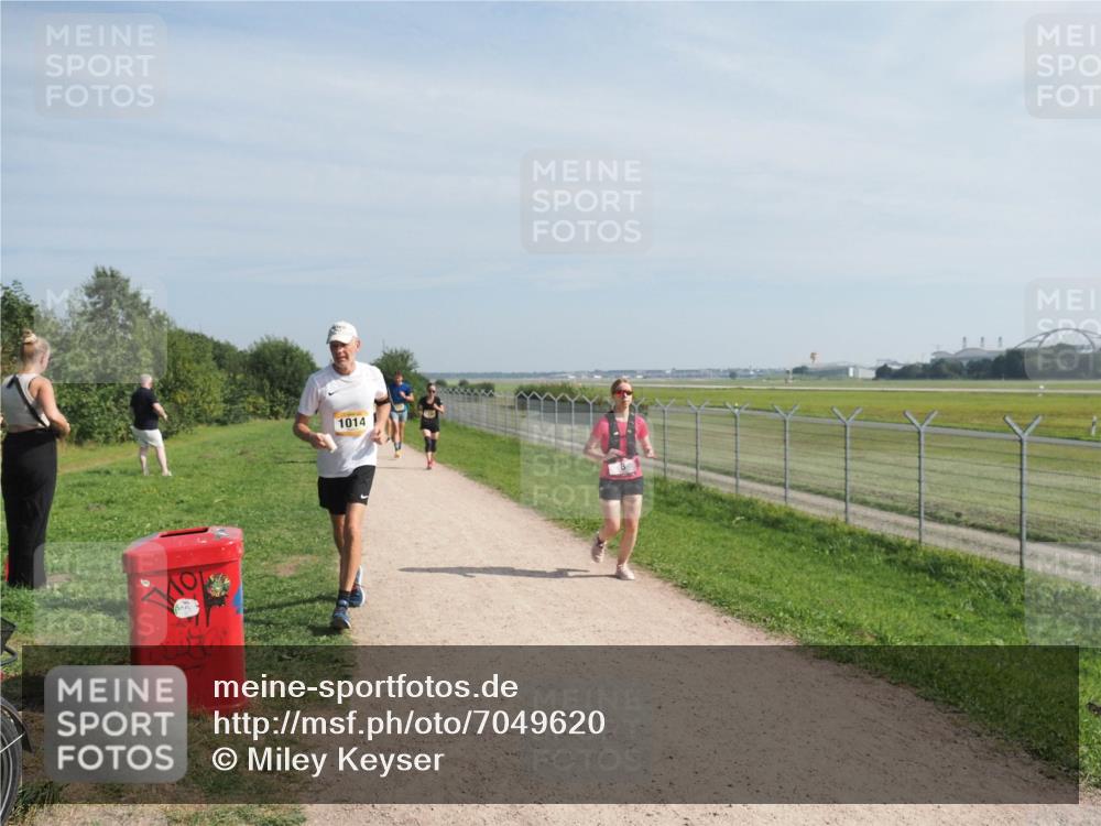 08.09.2024 - Airport Race Miley Keyser http://msf.ph/oto/7049620 08.09.2024 12:14:48 Laufen 1014 meine-sportfotos.de