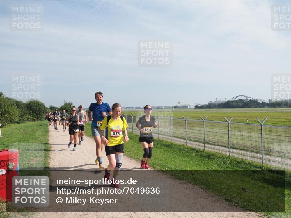 08.09.2024 - Airport Race Miley Keyser http://msf.ph/oto/7049636 08.09.2024 12:14:53 Laufen 11, 578, 1230 meine-sportfotos.de
