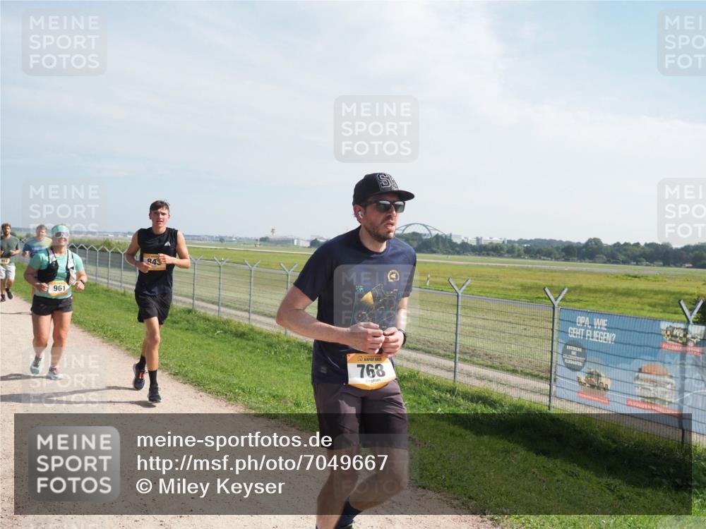 08.09.2024 - Airport Race Miley Keyser http://msf.ph/oto/7049667 08.09.2024 12:15:01 Laufen 961, 845, 768 meine-sportfotos.de