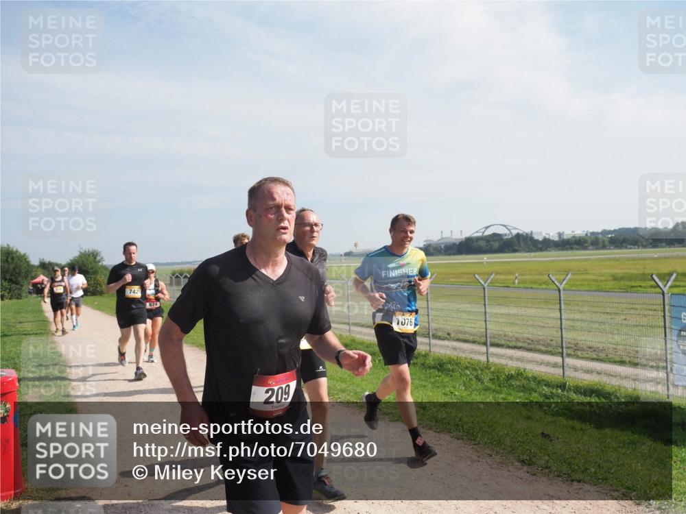 08.09.2024 - Airport Race Miley Keyser http://msf.ph/oto/7049680 08.09.2024 12:15:04 Laufen 742, 674, 209, 1076 meine-sportfotos.de