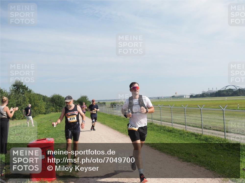 08.09.2024 - Airport Race Miley Keyser http://msf.ph/oto/7049700 08.09.2024 12:15:11 Laufen 419 meine-sportfotos.de