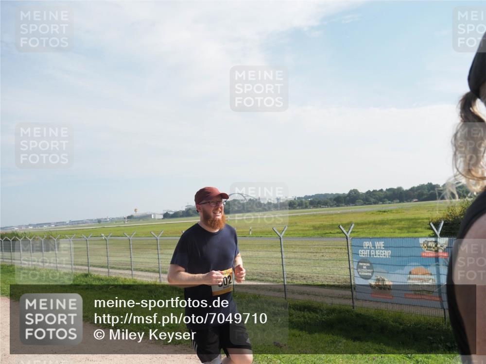 08.09.2024 - Airport Race Miley Keyser http://msf.ph/oto/7049710 08.09.2024 12:15:14 Laufen 502 meine-sportfotos.de