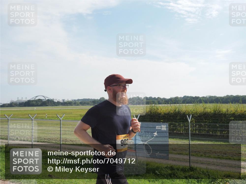 08.09.2024 - Airport Race Miley Keyser http://msf.ph/oto/7049712 08.09.2024 12:15:15 Laufen 902 meine-sportfotos.de