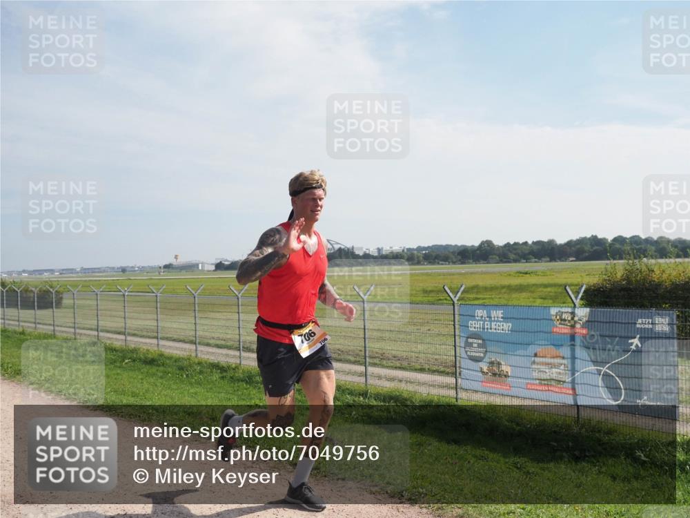 08.09.2024 - Airport Race Miley Keyser http://msf.ph/oto/7049756 08.09.2024 12:15:29 Laufen 706, 706 meine-sportfotos.de