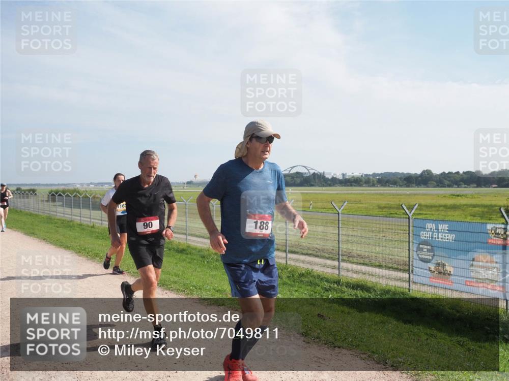 08.09.2024 - Airport Race Miley Keyser http://msf.ph/oto/7049811 08.09.2024 12:15:48 Laufen 16, 90, 188 meine-sportfotos.de