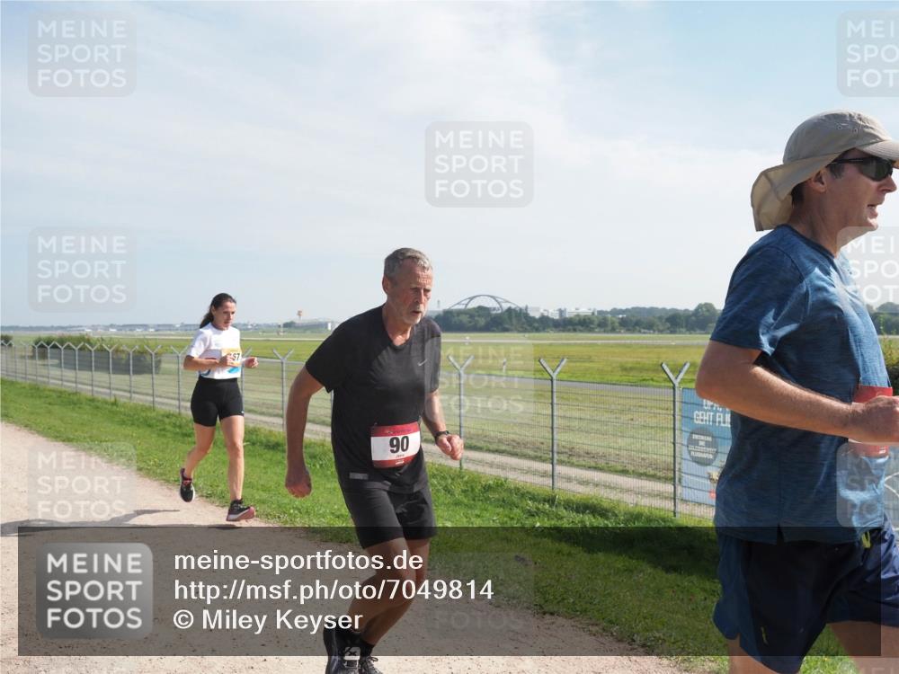 08.09.2024 - Airport Race Miley Keyser http://msf.ph/oto/7049814 08.09.2024 12:15:48 Laufen 7, 90 meine-sportfotos.de