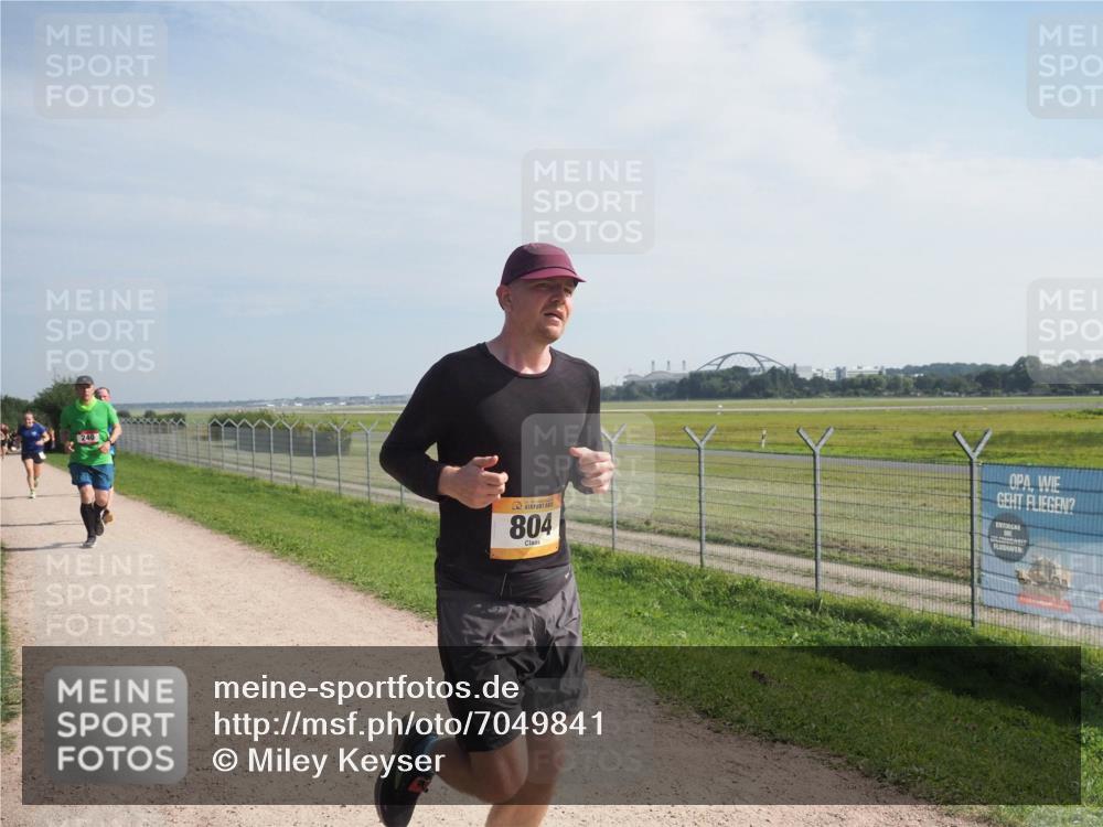 08.09.2024 - Airport Race Miley Keyser http://msf.ph/oto/7049841 08.09.2024 12:15:58 Laufen 240, 804 meine-sportfotos.de