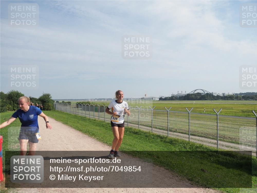 08.09.2024 - Airport Race Miley Keyser http://msf.ph/oto/7049854 08.09.2024 12:16:04 Laufen 5, 326 meine-sportfotos.de