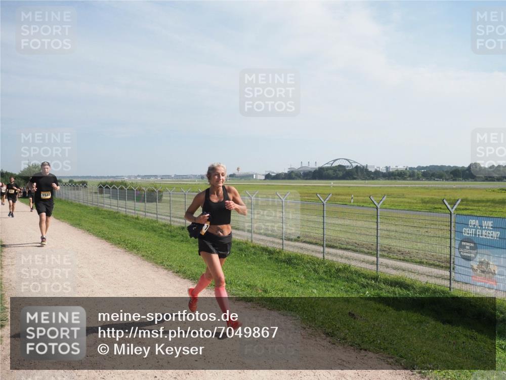 08.09.2024 - Airport Race Miley Keyser http://msf.ph/oto/7049867 08.09.2024 12:16:13 Laufen 1522 meine-sportfotos.de